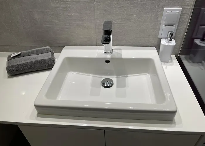 Secret Garden - Wonderful City Centre - Ground Floor - Quiet Location